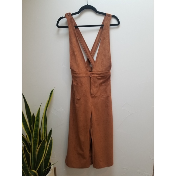 NWT Marley Deep-V Jumpsuit in Burnt Orange - Picture 5 of 9